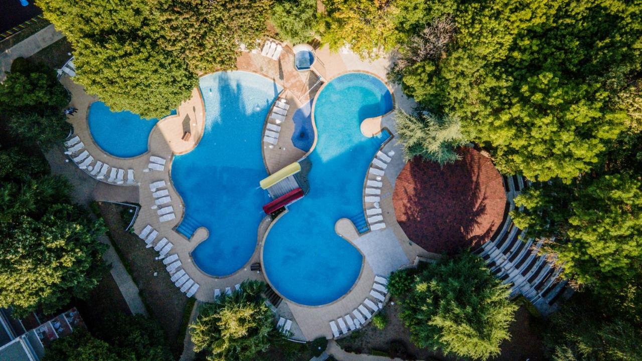 Vita Park Hotel & Aqua Park อัลเบนา ภายนอก รูปภาพ